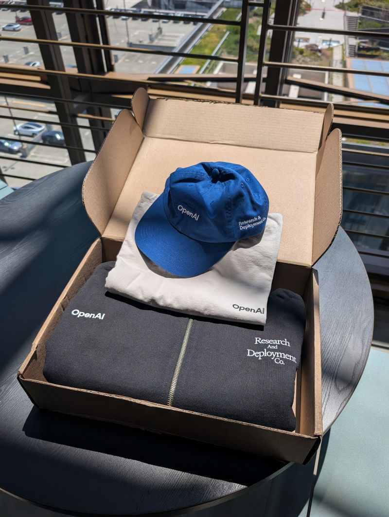 LA MERCHERIE OpenAI t-shirt personnalisé LA MERCHERIE T-shirt personnalisé hoodie personnalisé casquette personnalisée merchandising